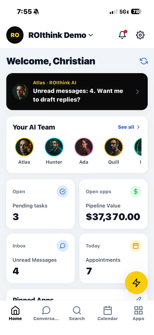 App de ROIthink en un iPhone: el equipo de IA y los números del día